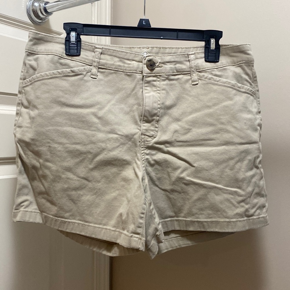 St Johns Bay Women’s Bermuda Khaki Shorts